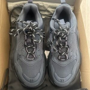 Balenciaga Triple S Sneaker